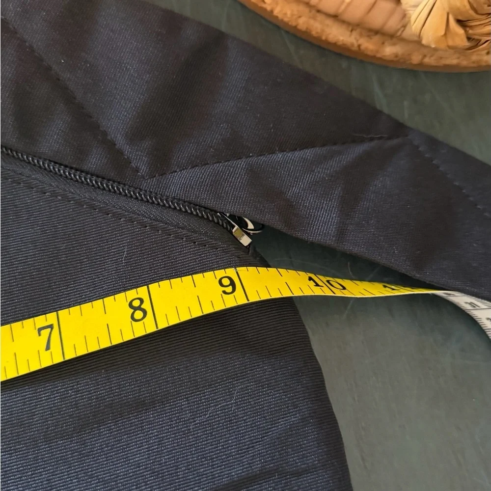 OSOCE anti-theft waterproof crossbody sling bag for travel and daily use.
